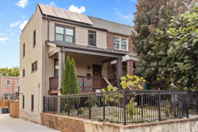 Entire 3-BR Row House in Peaceful Kingman Park DC